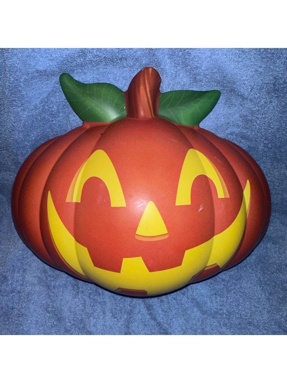 Hallmark Motion Activated Light Up Talking Pumpkin Door Hanger Halloween WORKS